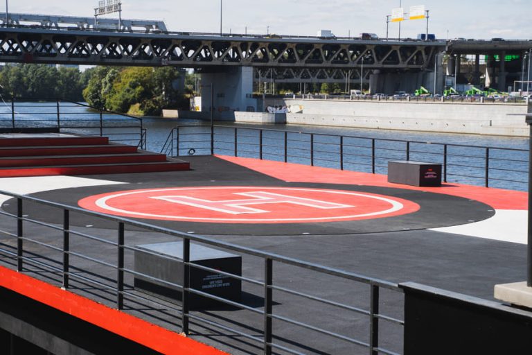 Теплоход Рио-1