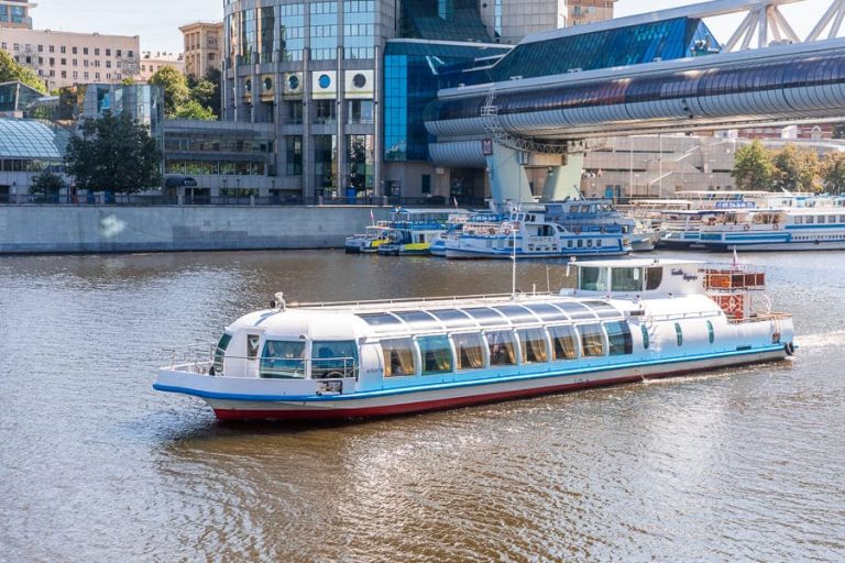 Теплоход Гнездо Глухаря