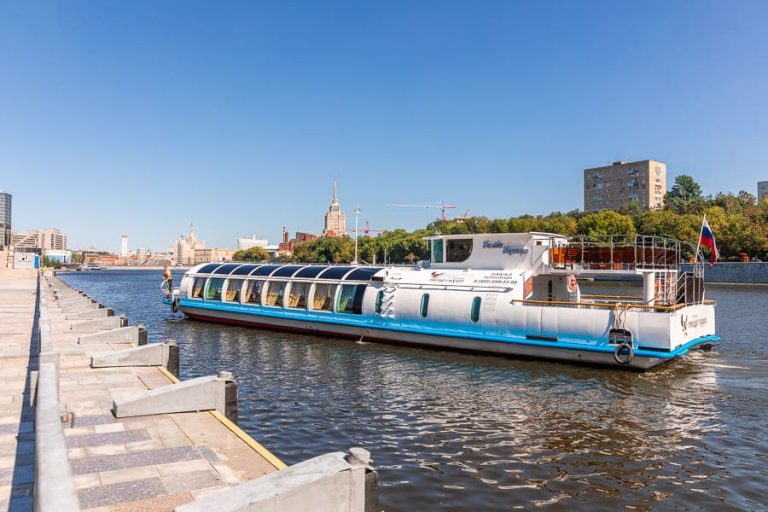 Теплоход Гнездо Глухаря