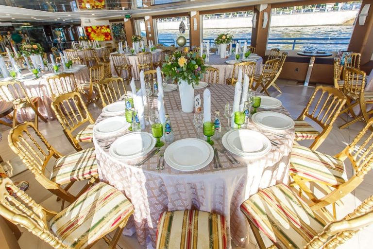 Корабль пальма Сочи-30