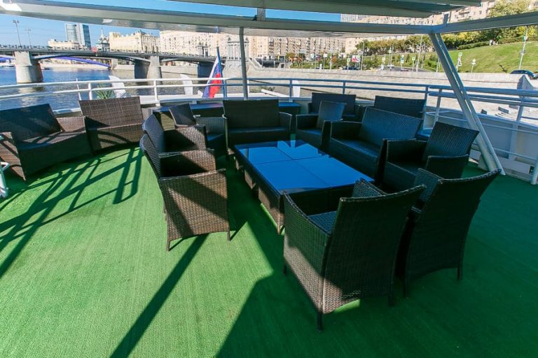 Корабль пальма Сочи-4