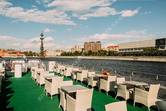 river-lounge-2021-4 river-lounge-2021-4