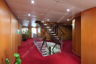 Теплоход Андрей Рублев