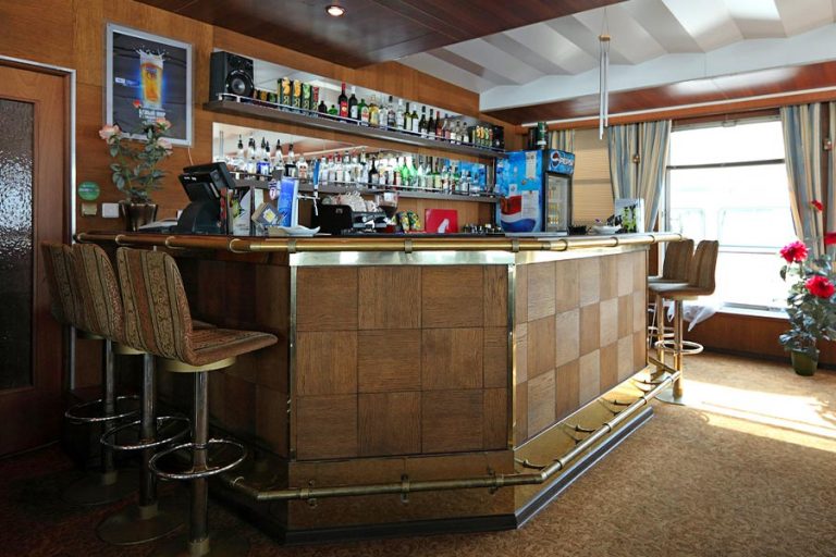 Теплоход Андрей Рублев