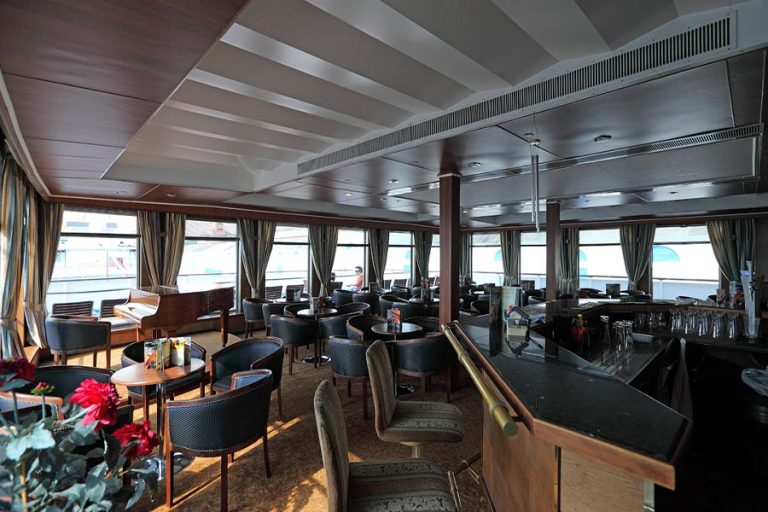 Теплоход Андрей Рублев