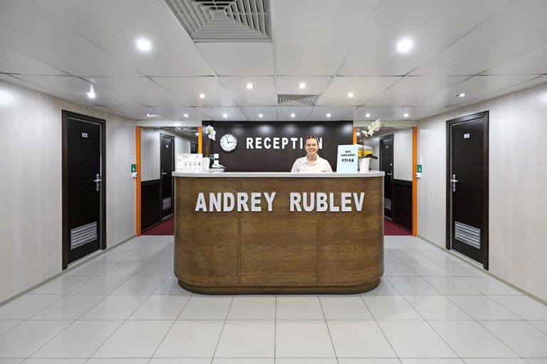 Теплоход Андрей Рублев