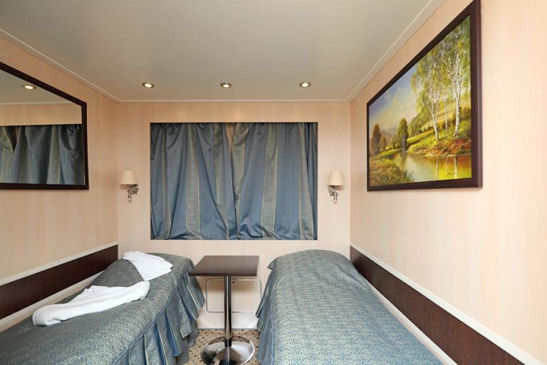 Теплоход Андрей Рублев