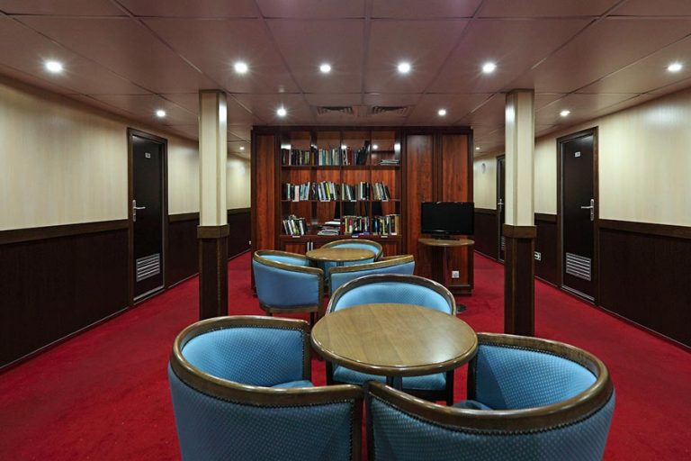 Теплоход Андрей Рублев