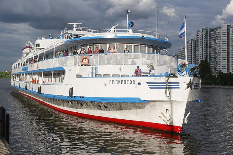 Теплоход Григорий Пирогов