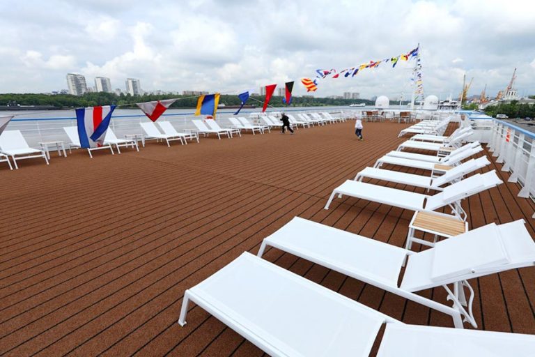 Теплоход Александр Грин