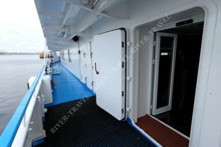 Теплоход Александр Грин