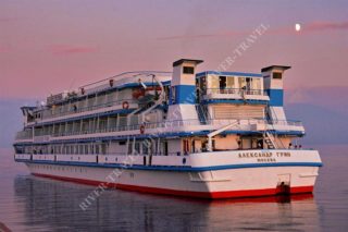 Теплоход Александр Грин