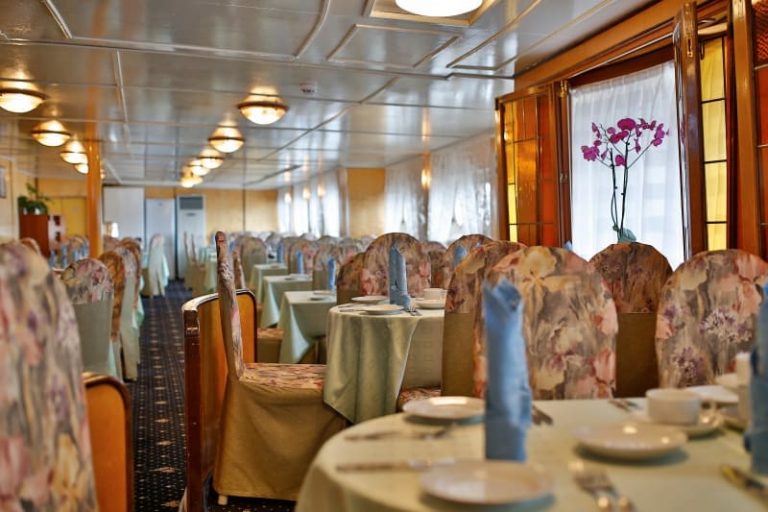 Теплоход Иван Крылов