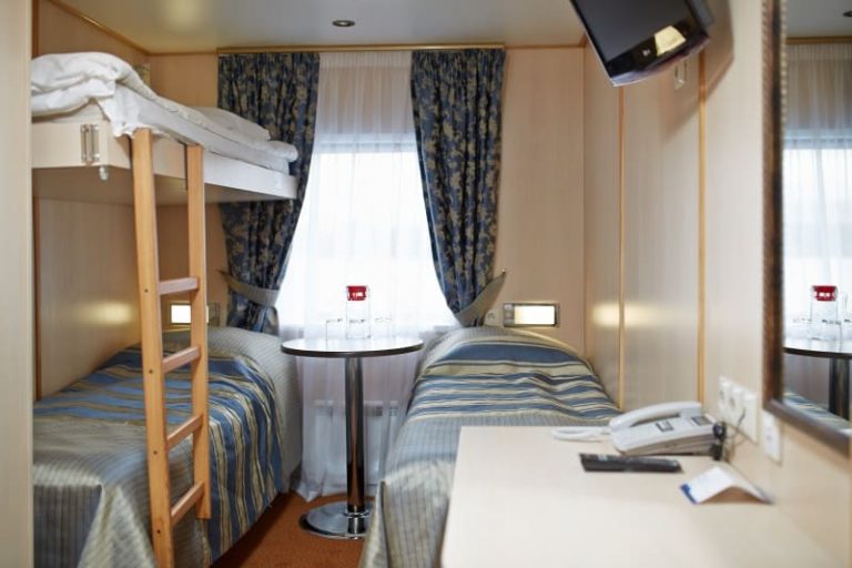 Теплоход Иван Крылов