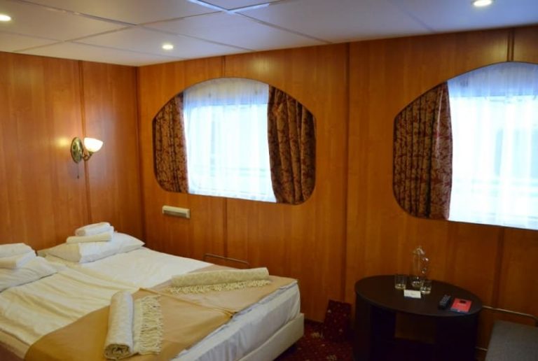 Теплоход Княжна Анастасия