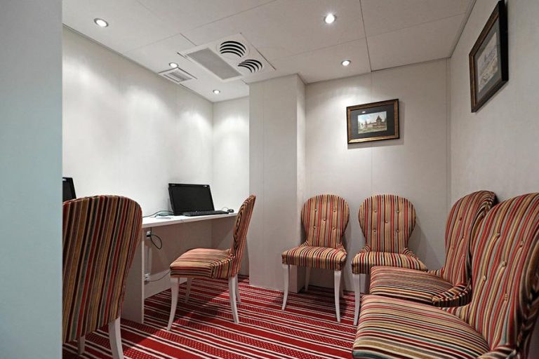 Теплоход Княжна Виктория