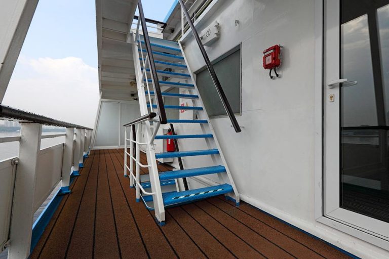 Теплоход Княжна Виктория