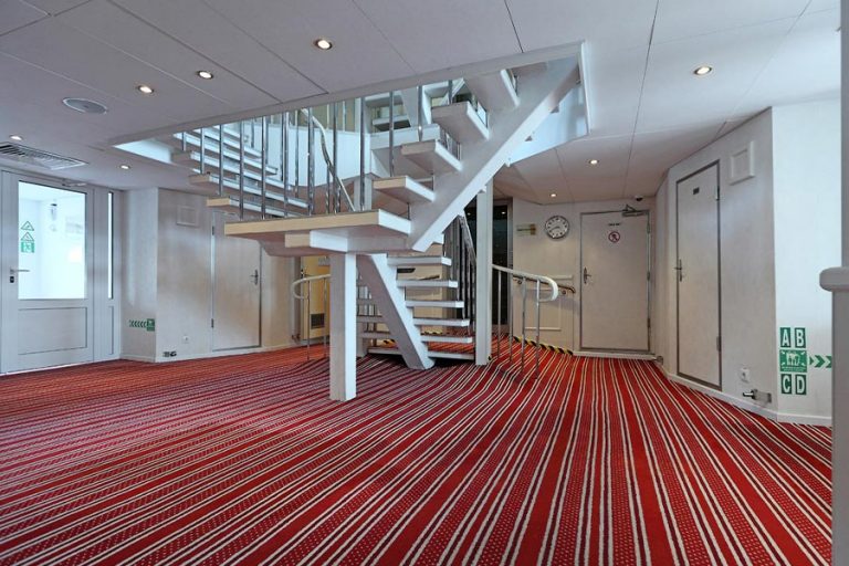 Теплоход Княжна Виктория