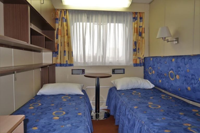 Теплоход Леонид Красин