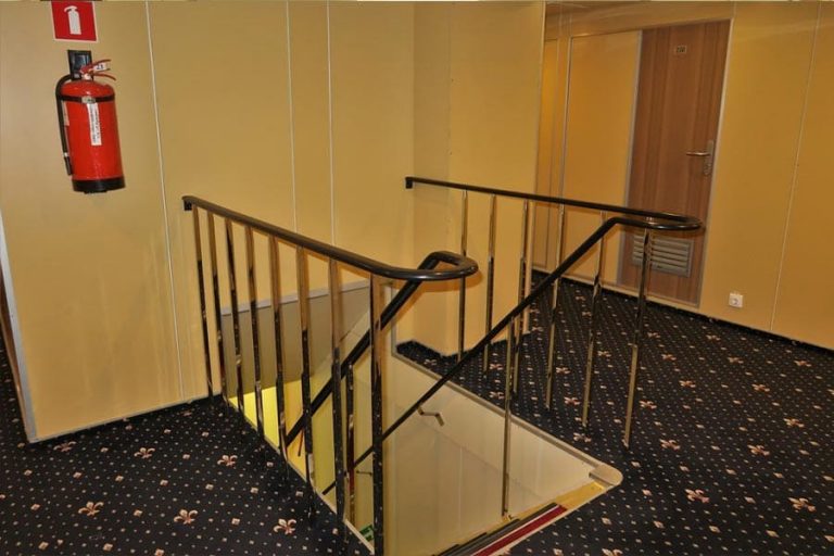 Теплоход Леонид Красин