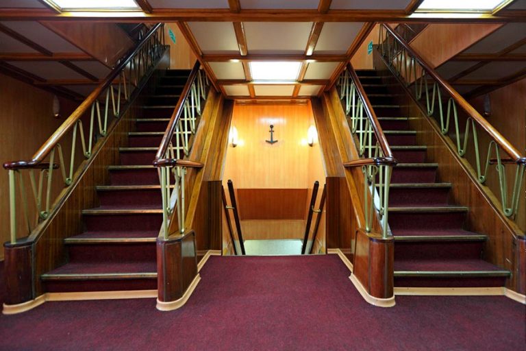 Теплоход Президент