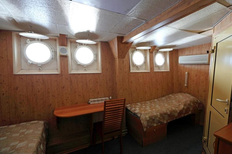 Теплоход Президент