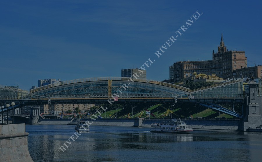 Речная прогулка по центру Москвы от Киевского вокзала до парка Зарядье
