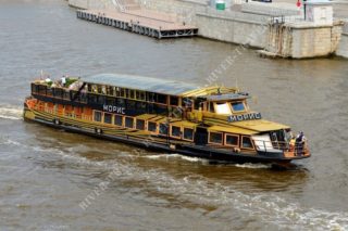 Теплоход Морис