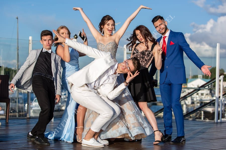 premium-posledniy-zvonok-na-teplohode-legenda