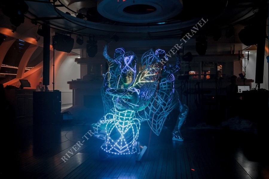 LeoAntonov 6.8.22-585 LeoAntonov 6.8.22-585