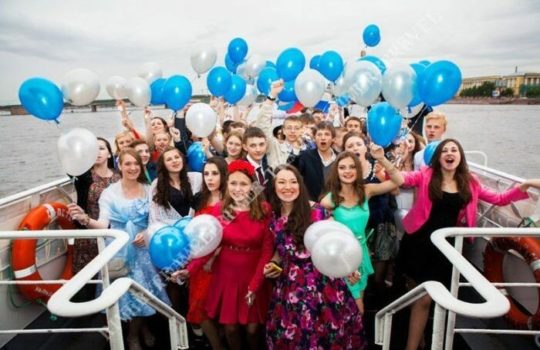 vypusknoy-na-teplohode4-1